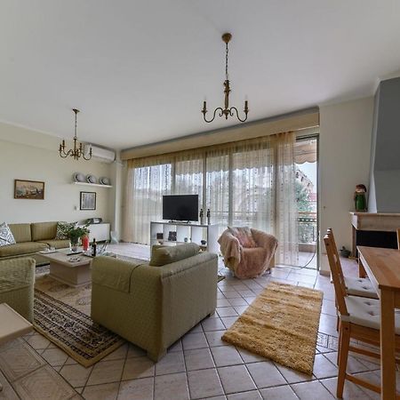 3Bd Apartment In The Center - Self Check In Патра Екстериор снимка