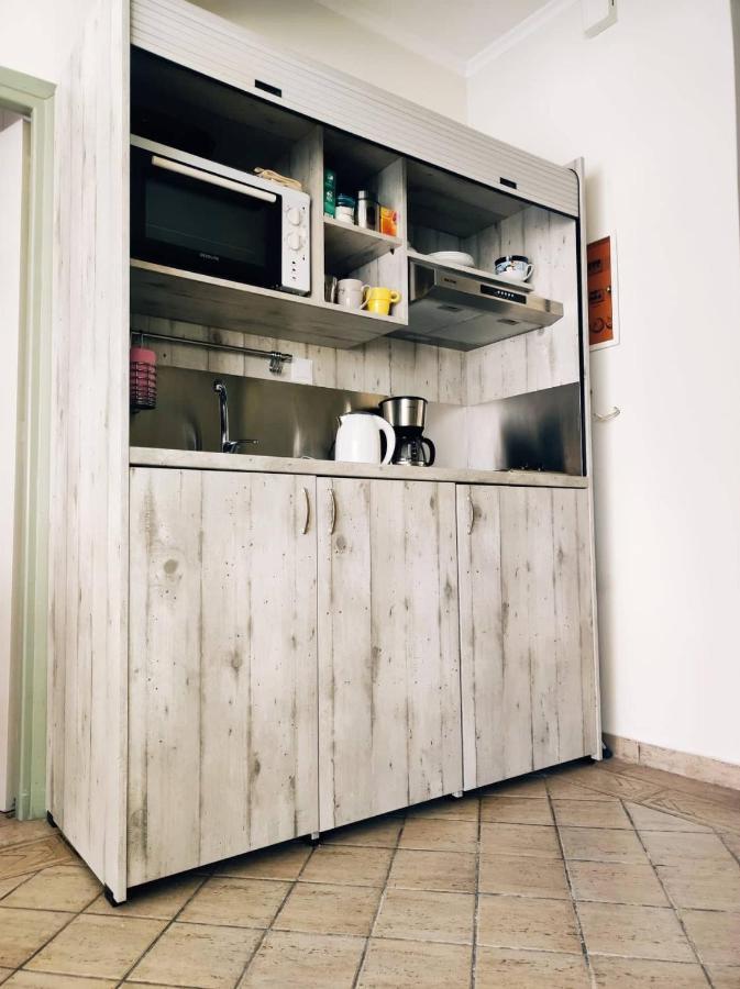 3Bd Apartment In The Center - Self Check In Патра Екстериор снимка