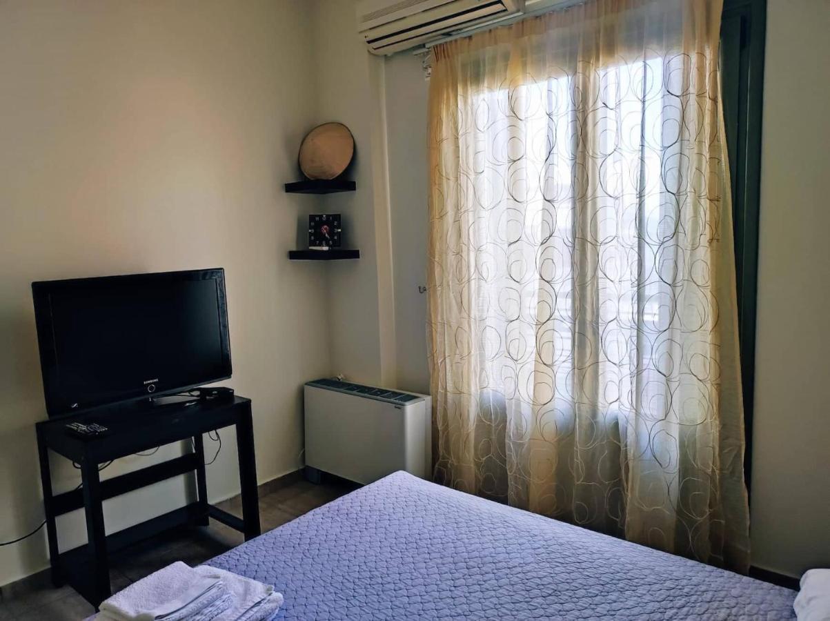 3Bd Apartment In The Center - Self Check In Патра Екстериор снимка