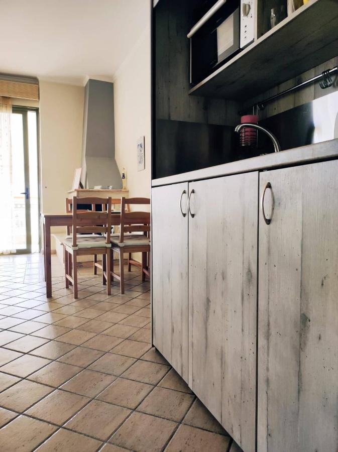 3Bd Apartment In The Center - Self Check In Патра Екстериор снимка