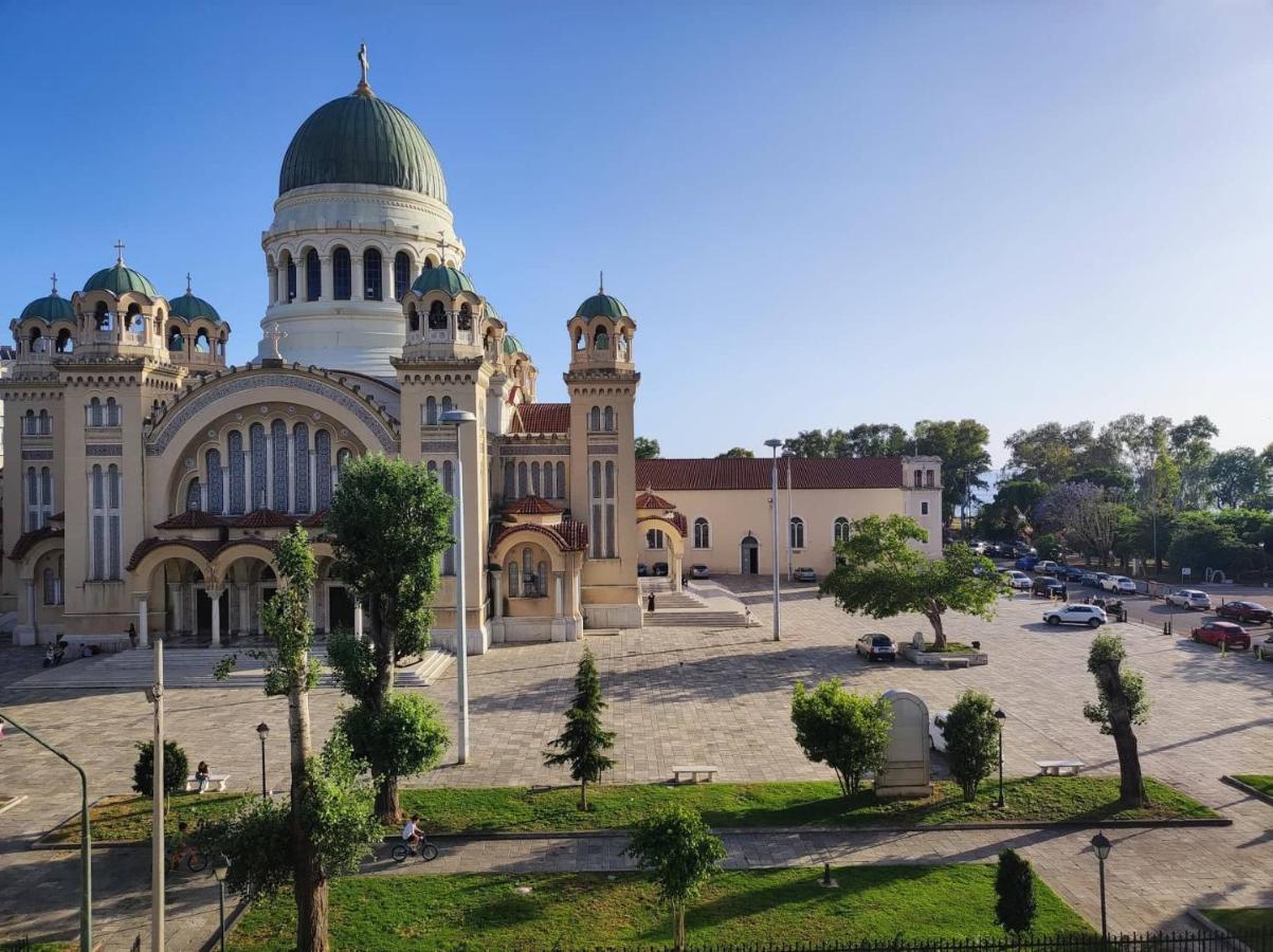 3Bd Apartment In The Center - Self Check In Патра Екстериор снимка