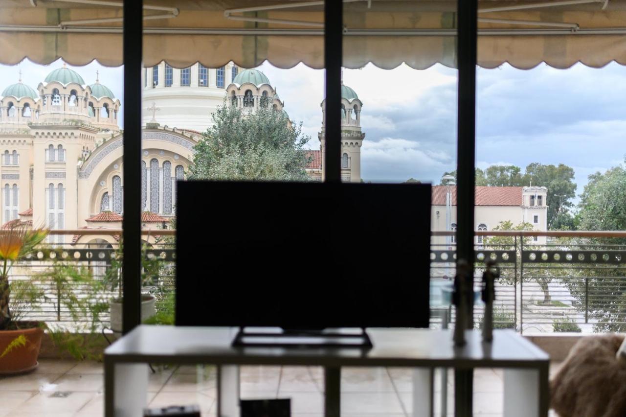 3Bd Apartment In The Center - Self Check In Патра Екстериор снимка