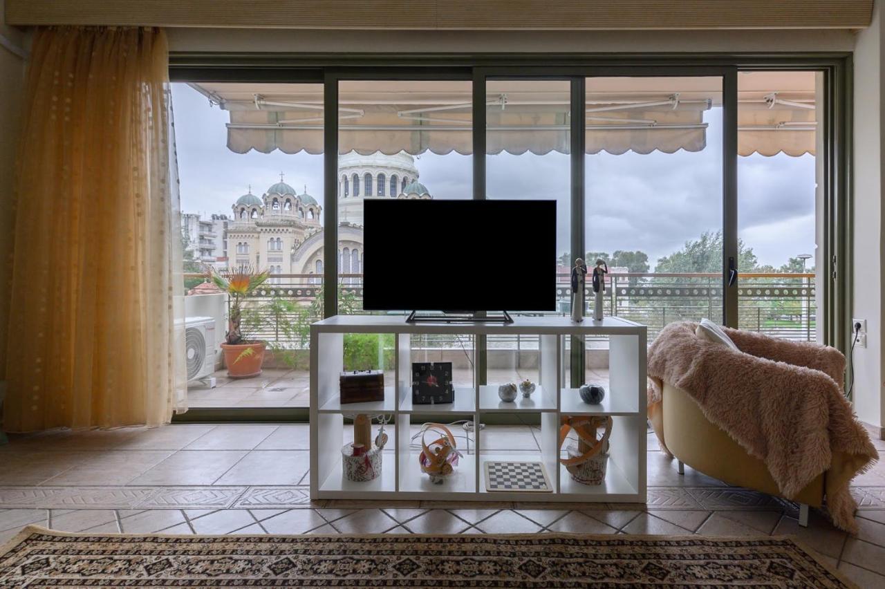 3Bd Apartment In The Center - Self Check In Патра Екстериор снимка